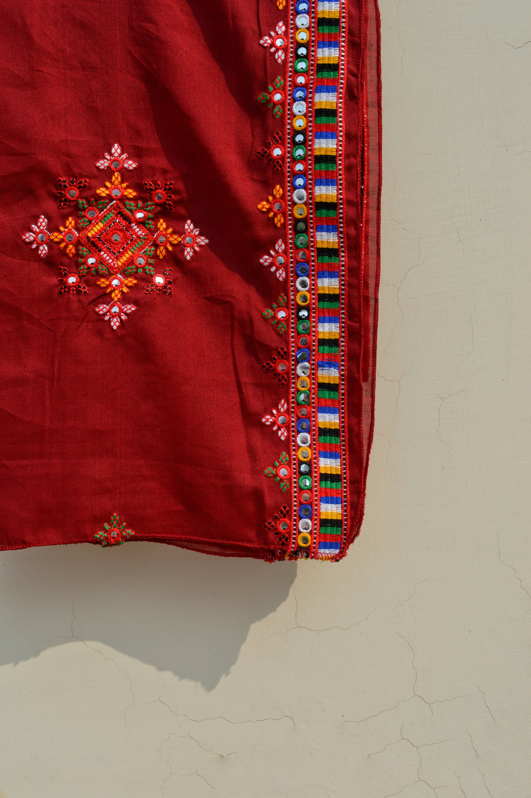 Sindhi Hurmich Maroon Chaddar